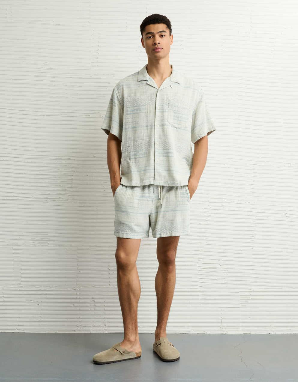 AE Poolside紋理條紋鈕扣襯衫