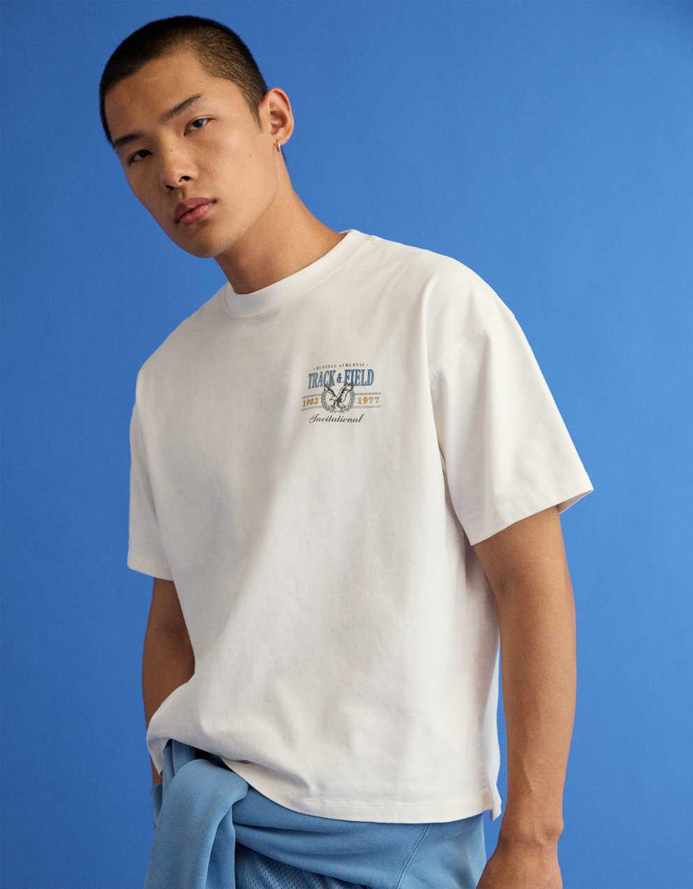 AE x Russell Athletic 重量級田徑圖案 T 恤