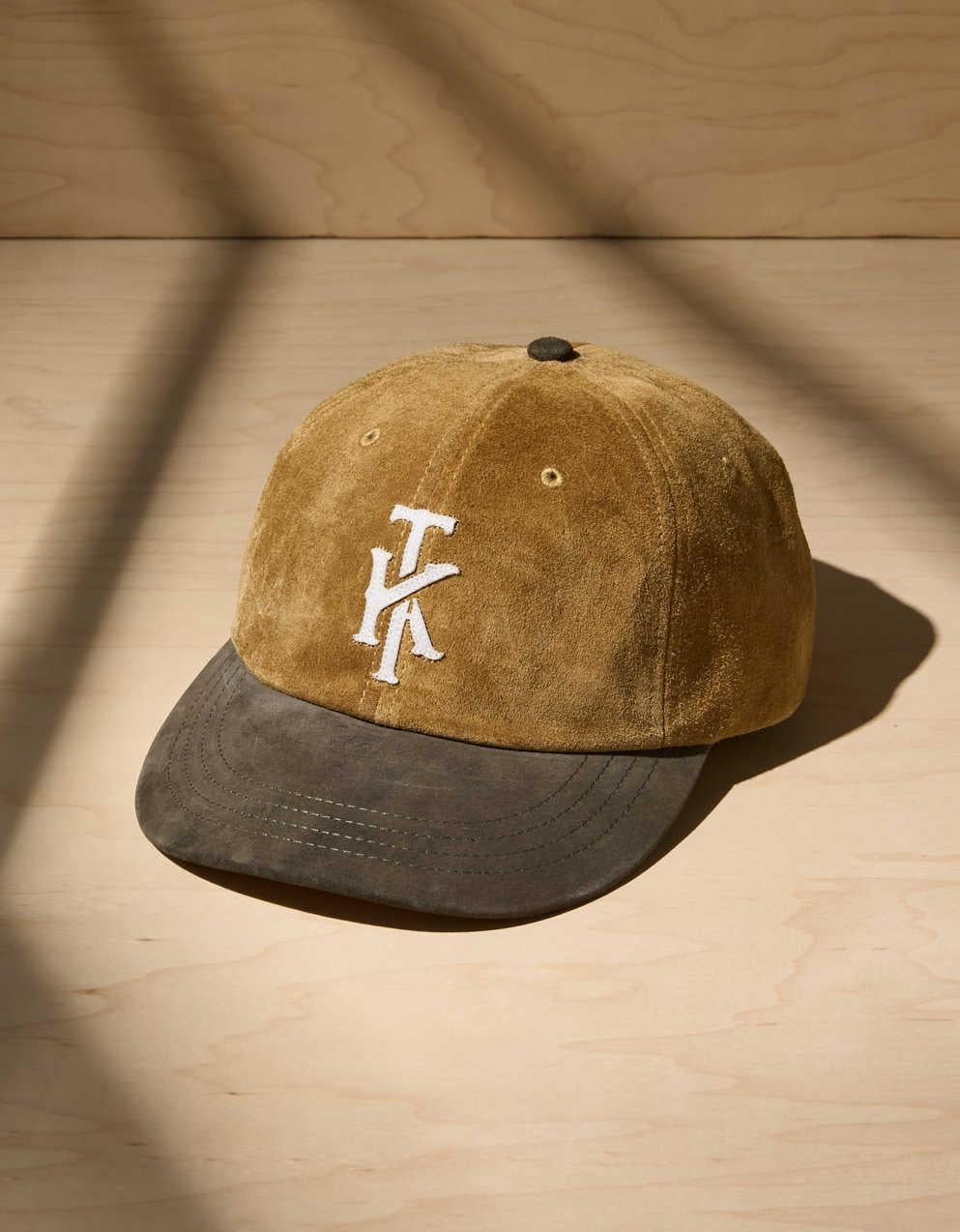 AE x Tru Kolors麂皮棒球帽
