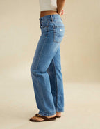 AE Low-Rise Classic Straight Jean