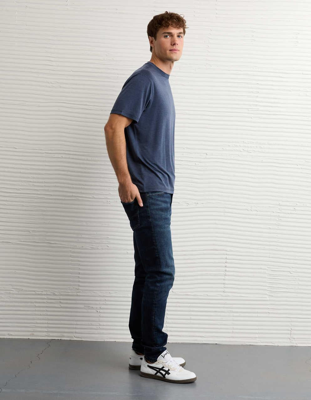 AE 24/7 Move Free Athletic Skinny Jean