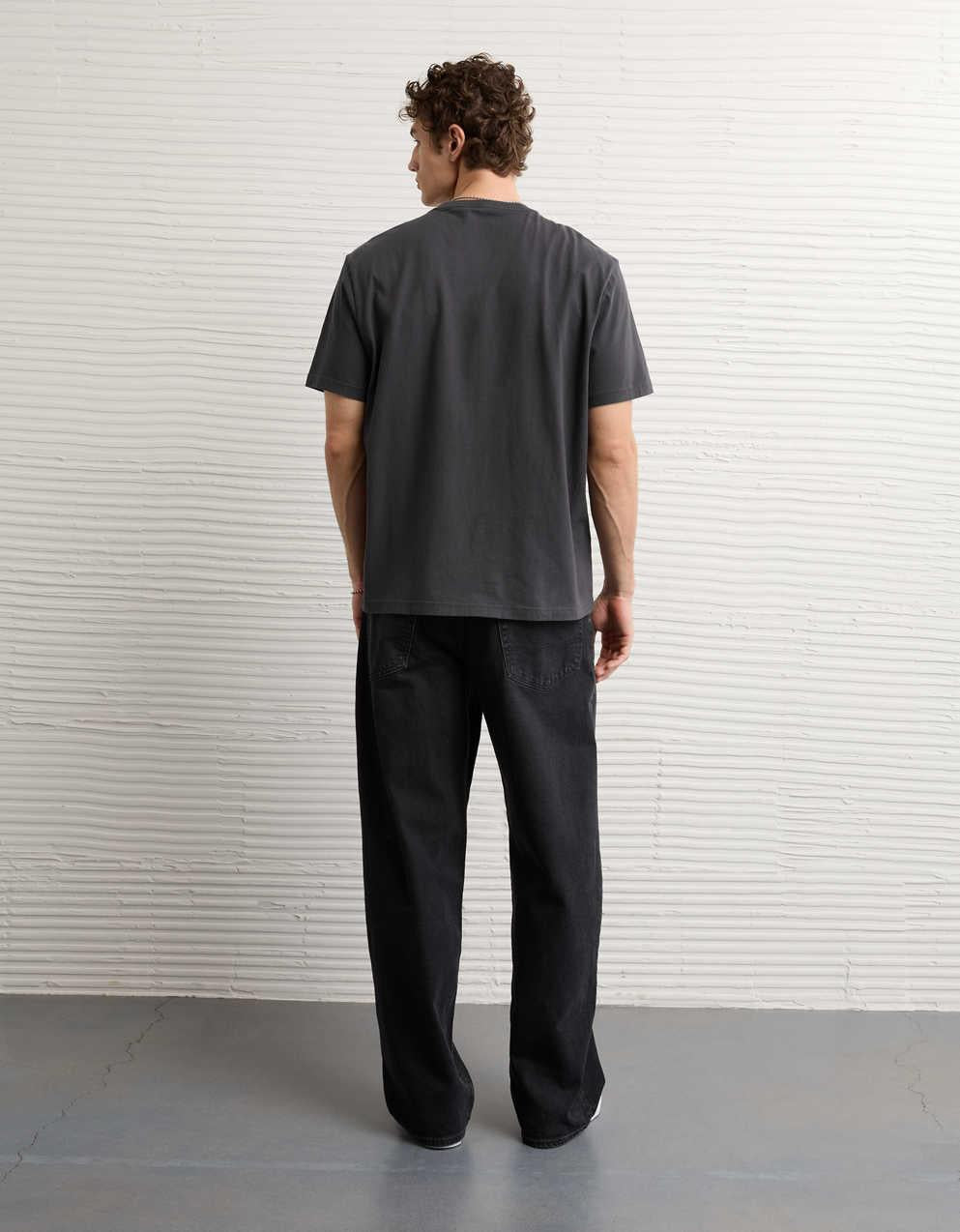 AE Standard Fit Logo Graphic T-Shirt