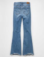 AE Next Level 撕破超高腰喇叭牛仔褲