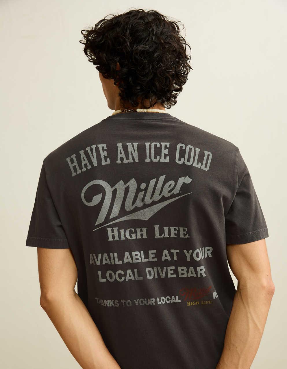 AE 標準剪裁米勒高級生活圖案 T 恤