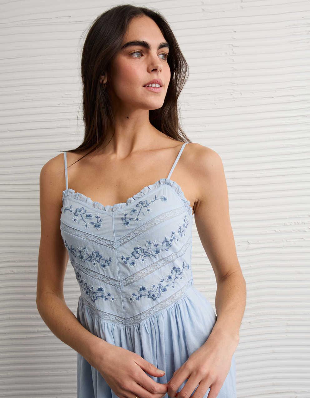 AE Bella 蕾絲飾邊中長連身裙