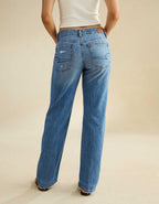 AE Low-Rise Classic Straight Jean
