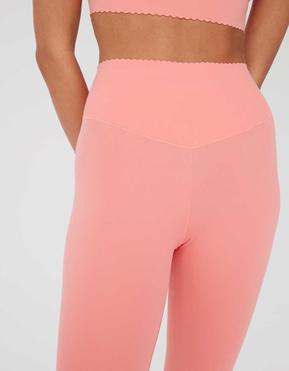 OFFLINE By Aerie Real Me XTRA Hold Up! Scallop 緊身褲