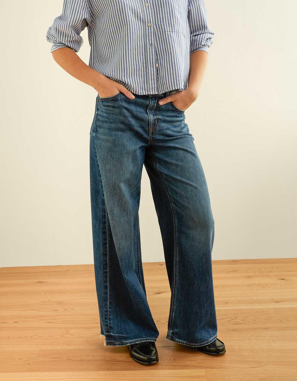 AE Super High-Waisted Ultra Wide-Leg Jean