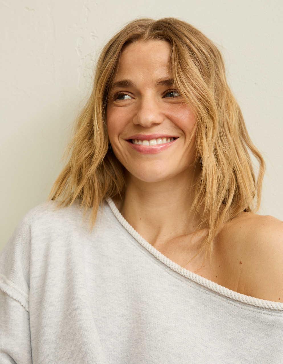 AE 翻領露肩運動衫
